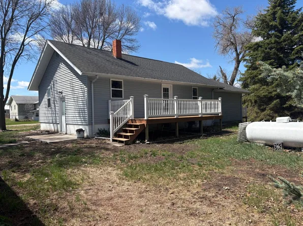 107 4th St, Taylor, NE 68879