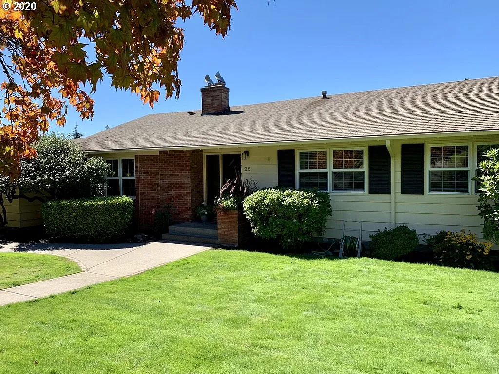 25 NW 88th Ave photo 1