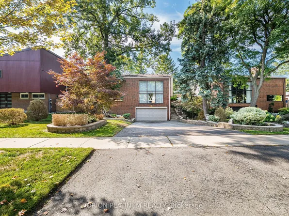 3636 Pitch Pine Cres, Mississauga, ON L5L 1P8