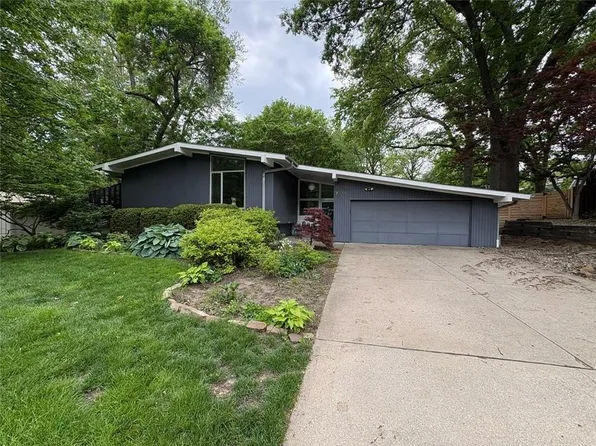 7714 Fairway St, Prairie Village, KS 66208