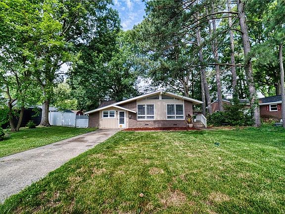 2nd image of 112 Jefferys Drive