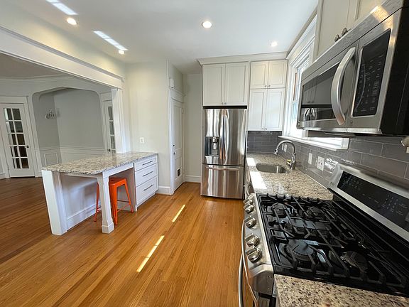 2nd image of 434 W Mount Airy Ave