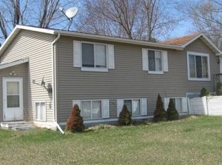 W2107 Dakota Ave, Neshkoro, WI 54960