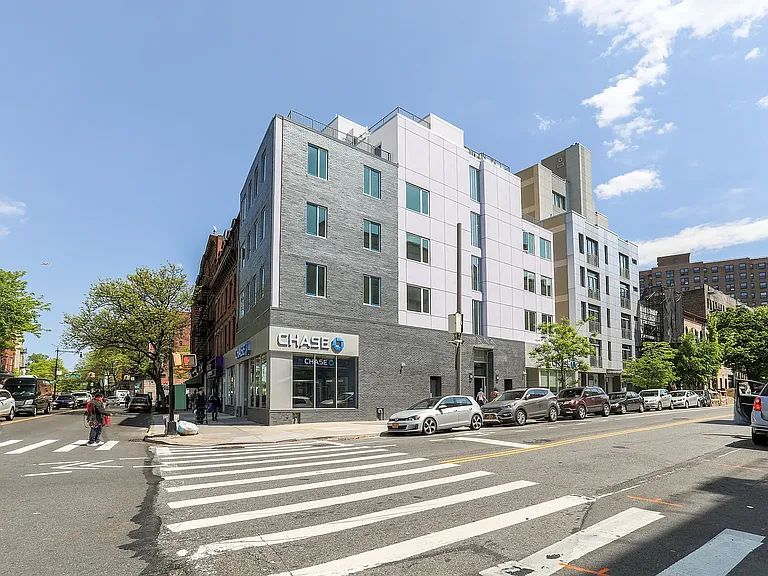 165 Vanderbilt Ave #B — Photo 7