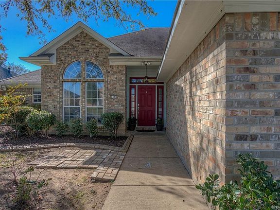 3rd image of 2111 Starling Dr