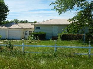 1122 Paralta Rd, Springville, IA 52336