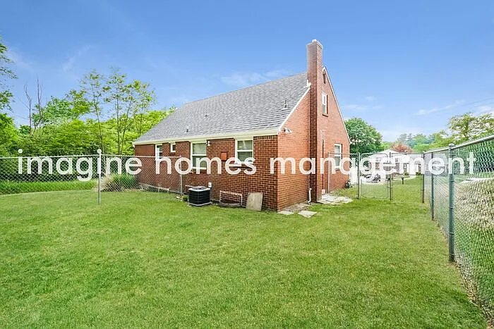104 College Park Dr — Photo 11