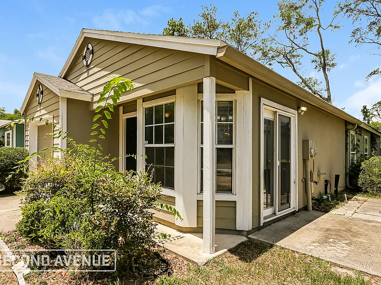 5647 Ellis Trace Dr — Photo 17