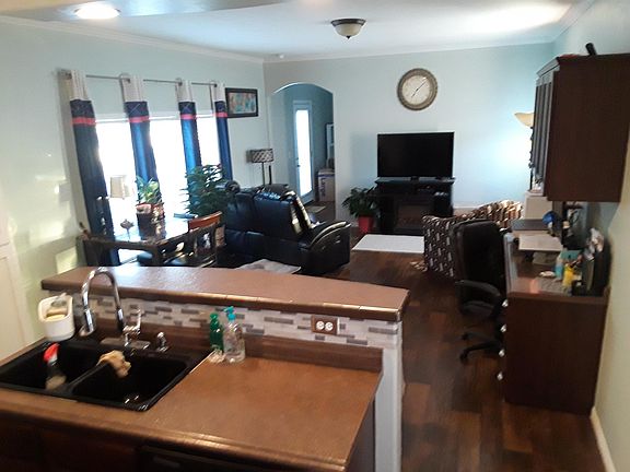 Living room-dining room