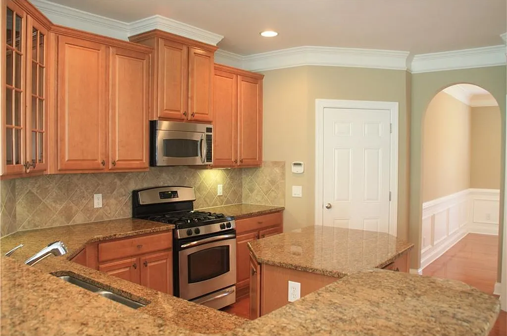 3750 seaton Drive — Photo 4