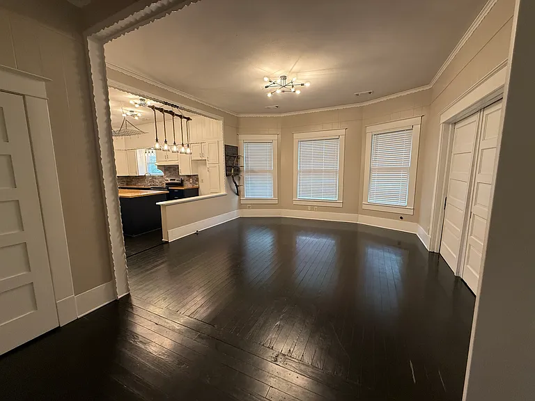 503 Jefferson St — Photo 9