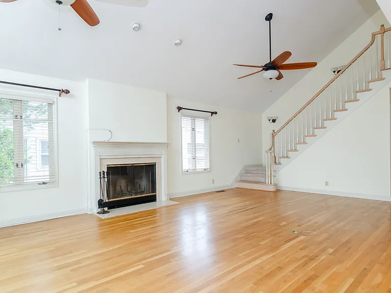 7 Shore Dr — Photo 7