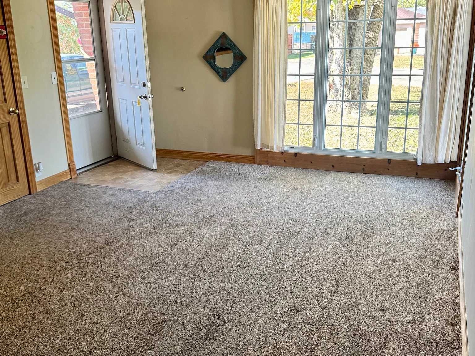 3 bed, 1592 sqft, $1,400 — Photo 1