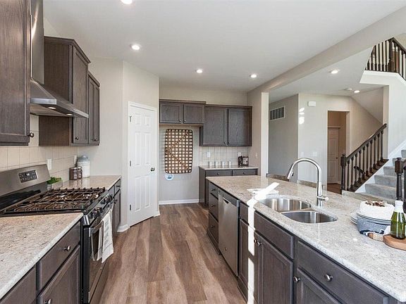 5th image of 5611 Sedgewick Ln