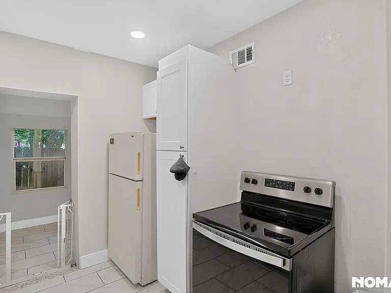 1412 N Virginia Ave — Photo 10