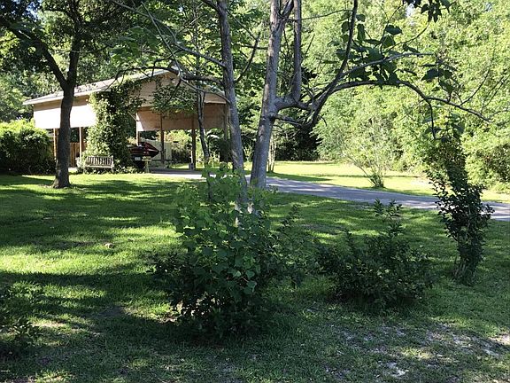 4th image of 2329 Parkview Dr