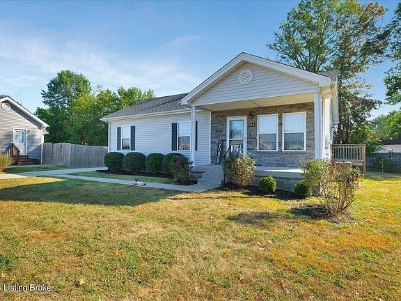 3rd image of 212 Deerfield Ct