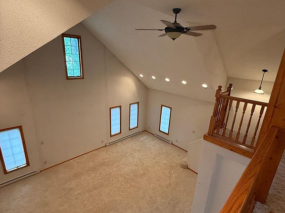 5th image of 306 1st St