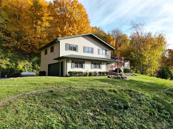 N330 Vanity DRIVE, Stoddard, WI 54658