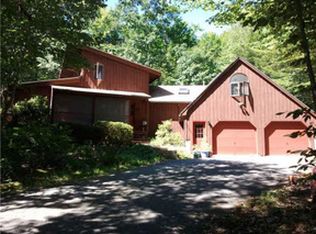 17 Mountain View Rd, Gray, ME 04039