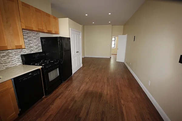 Rented by Landmark Realty & Management | media 6