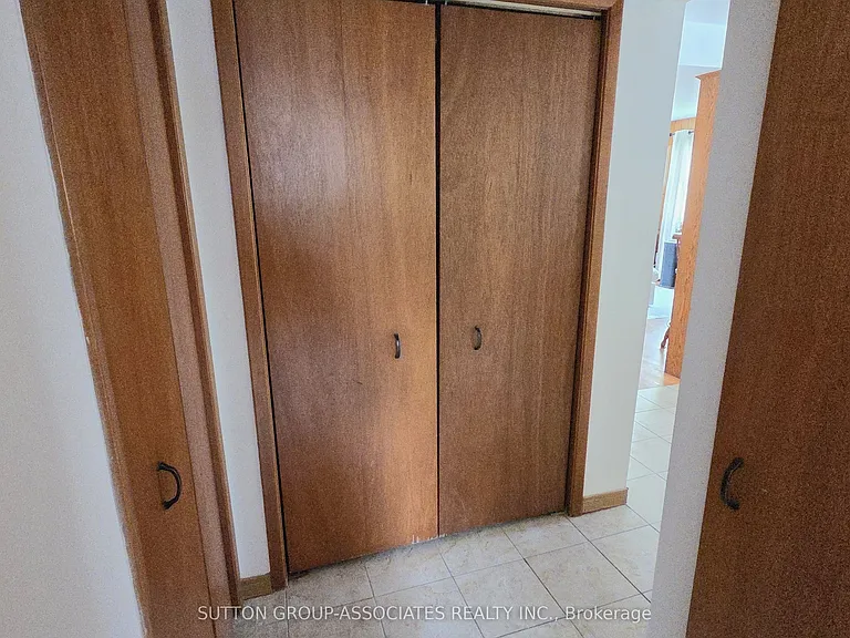 1099 Poplar Rd — Photo 14