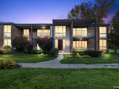 4041 W Maple Rd APT 204, Bloomfield Hills, MI, 48301