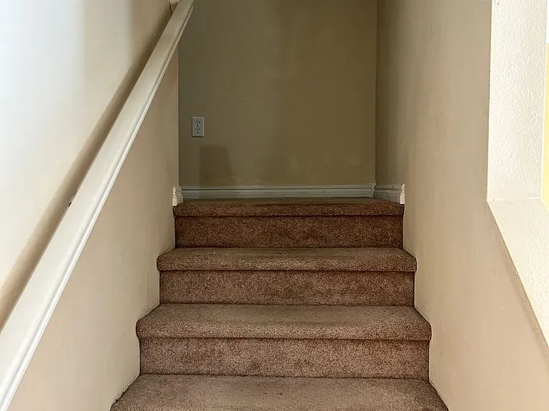 49 Fuller Cir — Photo 11