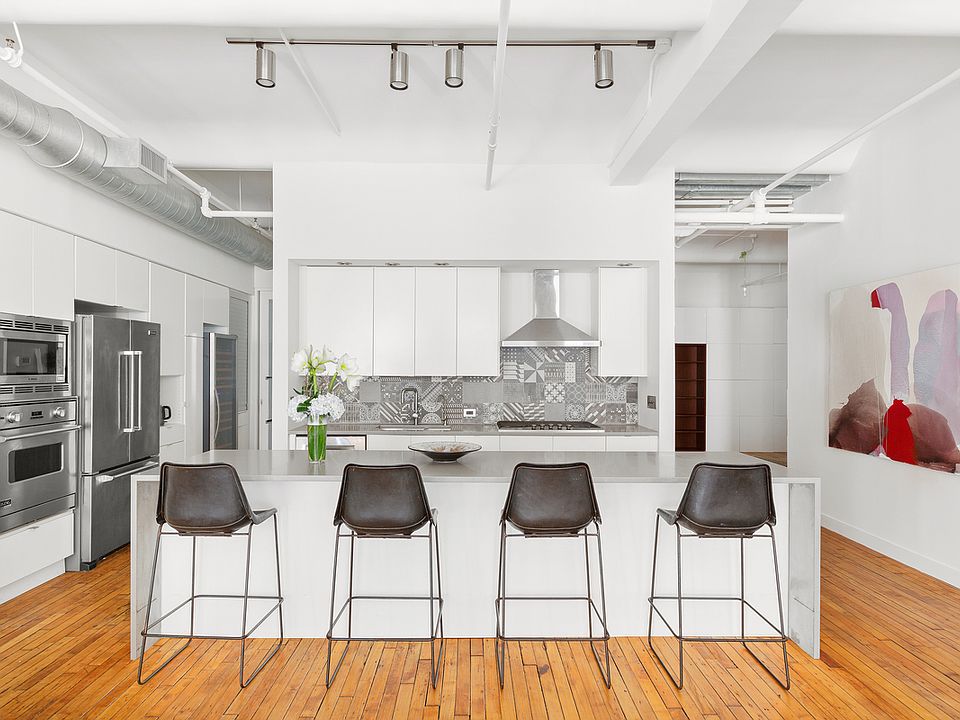 1st image of 14 W 17th St APT 3S