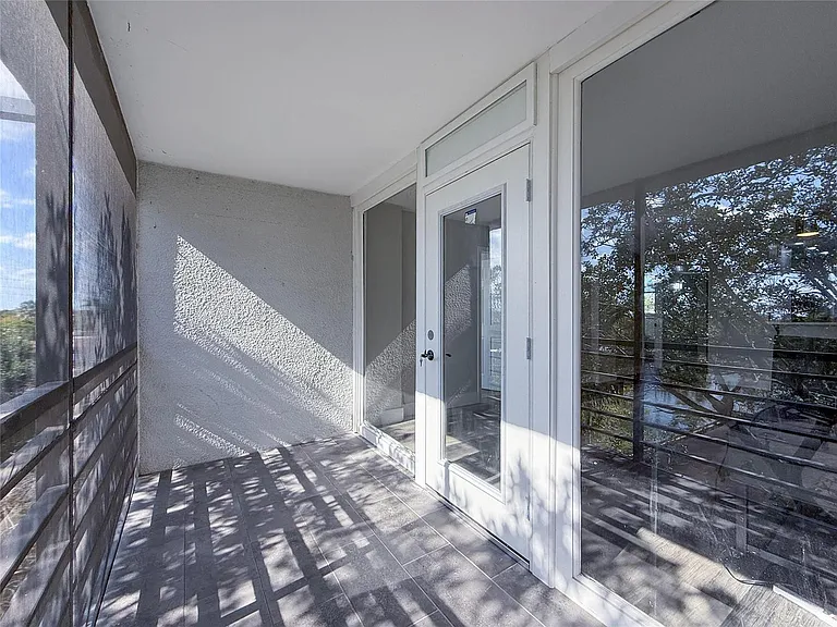 119 Royal Park Dr #4H — Photo 28