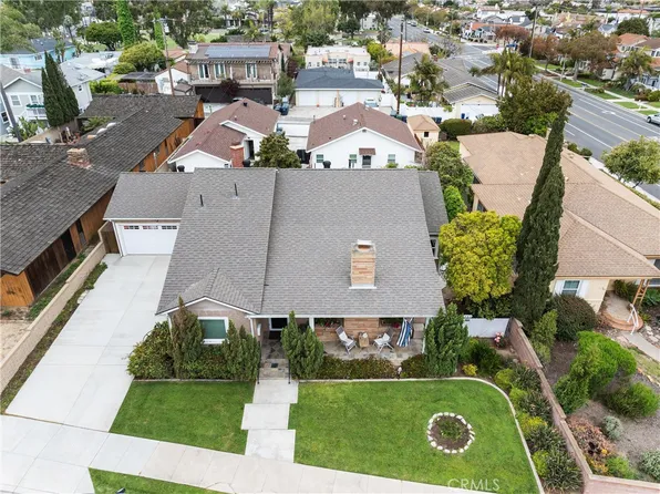 945 10th St, Huntington Beach, CA 92648