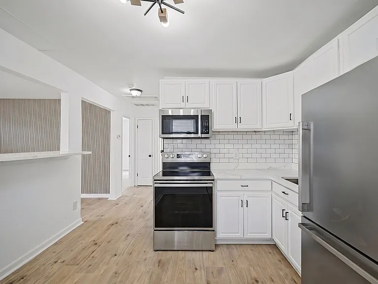 55 Greeneland Blvd — Photo 5