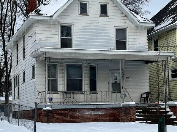 1617 NE Madison Ave, Peoria, IL 61603