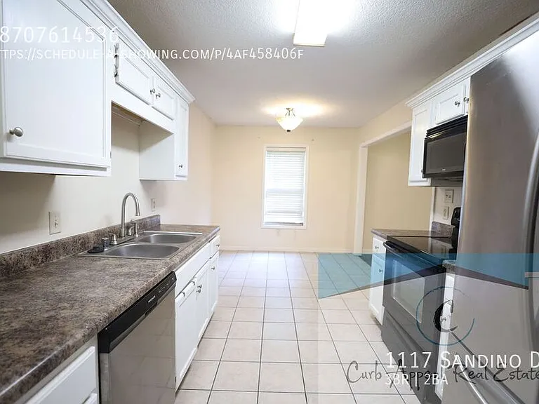 1117 Sandino Dr — Photo 3