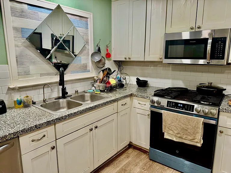 9148 Cecile Way — Photo 6