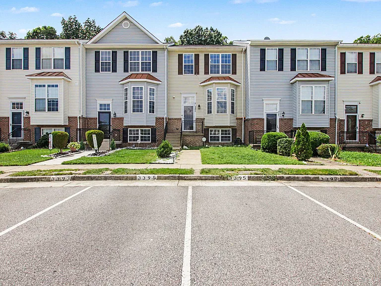 3395 Bountiful Ln — Photo 2