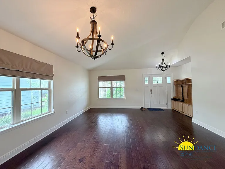 30 Golden Eagle Ct — Photo 2