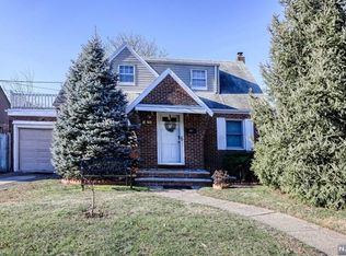 5-26 6th St, Fair Lawn, NJ 07410