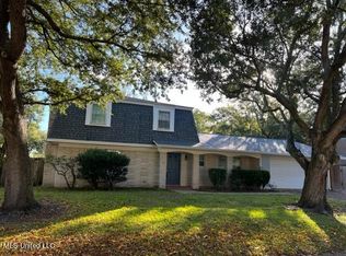 900 Swordfish St, Pascagoula, MS 39581