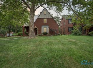 2254 Cheltenham Rd, Toledo, OH 43606