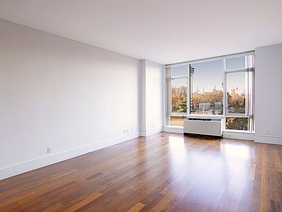 2nd image of 30 Bayard St APT 3A