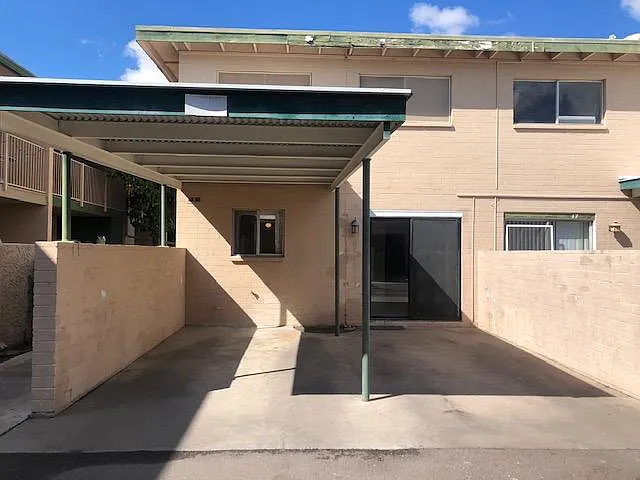 3 bed, 1.5 bath, 1250 sqft, $1,295 — Photo 2