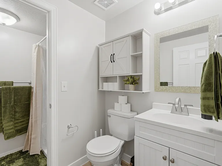 2569 N 2900 E — Photo 13