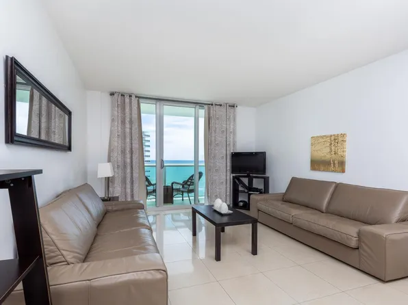 3901 S Ocean Dr, Hollywood, FL