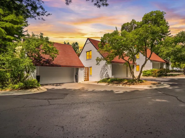 1019 Young Pl, Ann Arbor, MI 48105