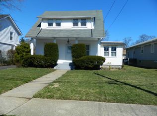 2932 Cleveland Ave, Oceanside, NY 11572