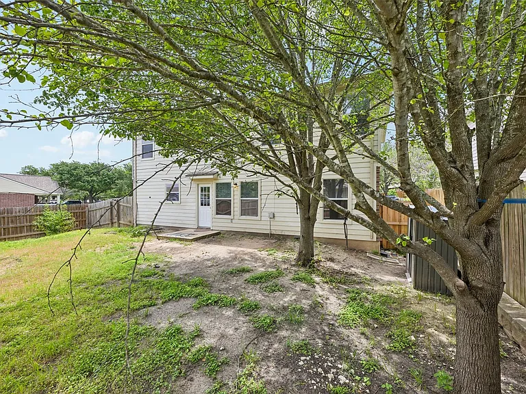 364 Hometown Pkwy — Photo 32
