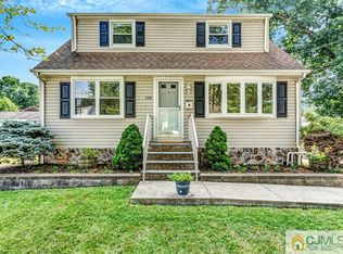 128 2nd St, Middlesex, NJ 08846