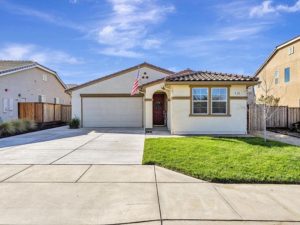 1st image of 754 Klamath Way