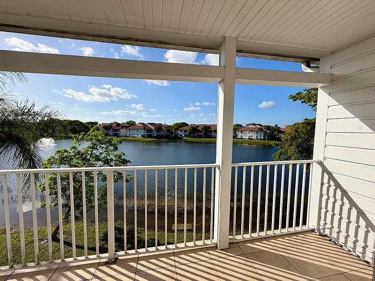 273 Cypress Point Dr — Photo 1